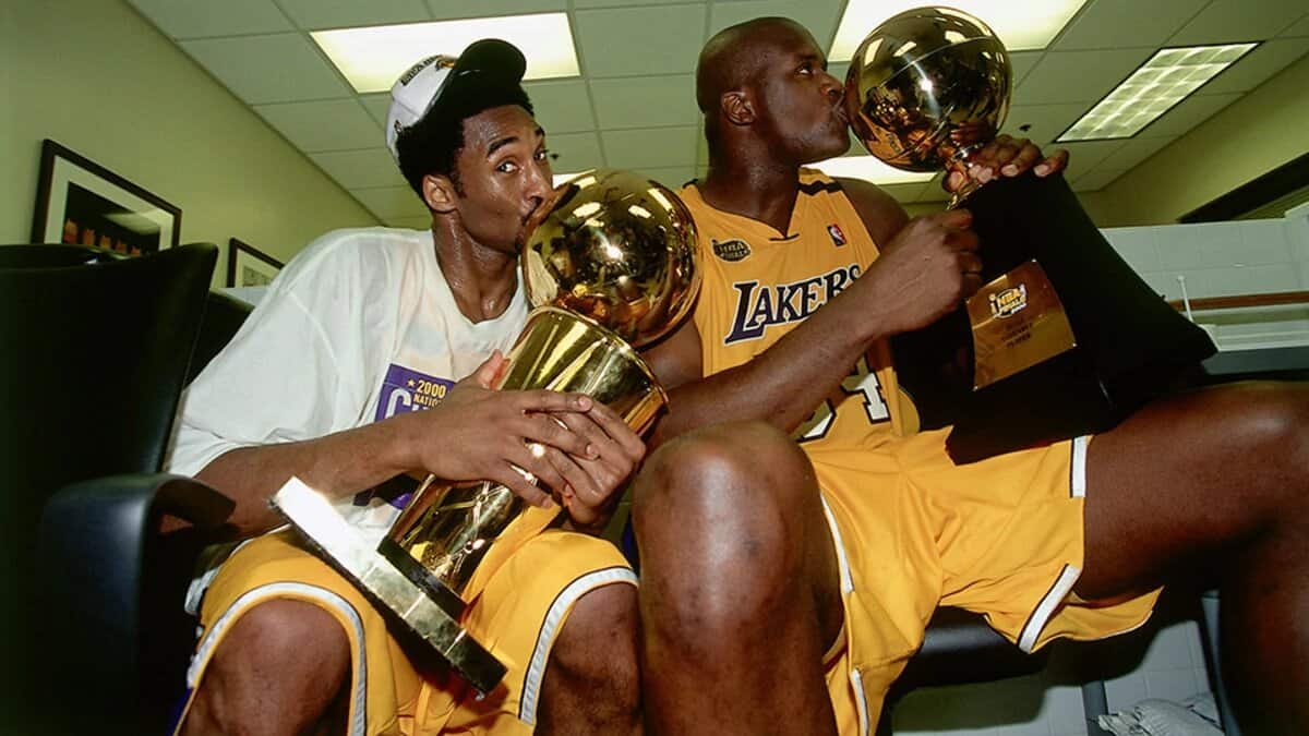 Kobe Bryant et Shaquille O'Neal champions Lakers
