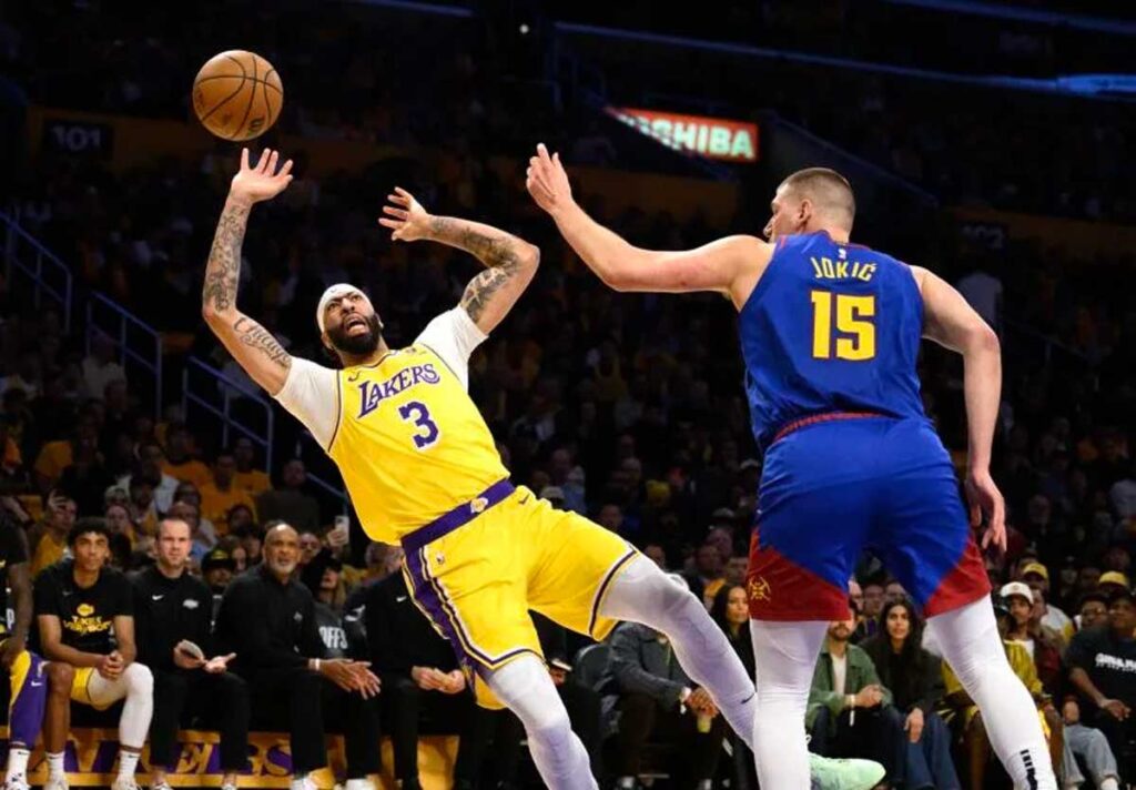Nikola Jokic sans pitié contre les Lakers