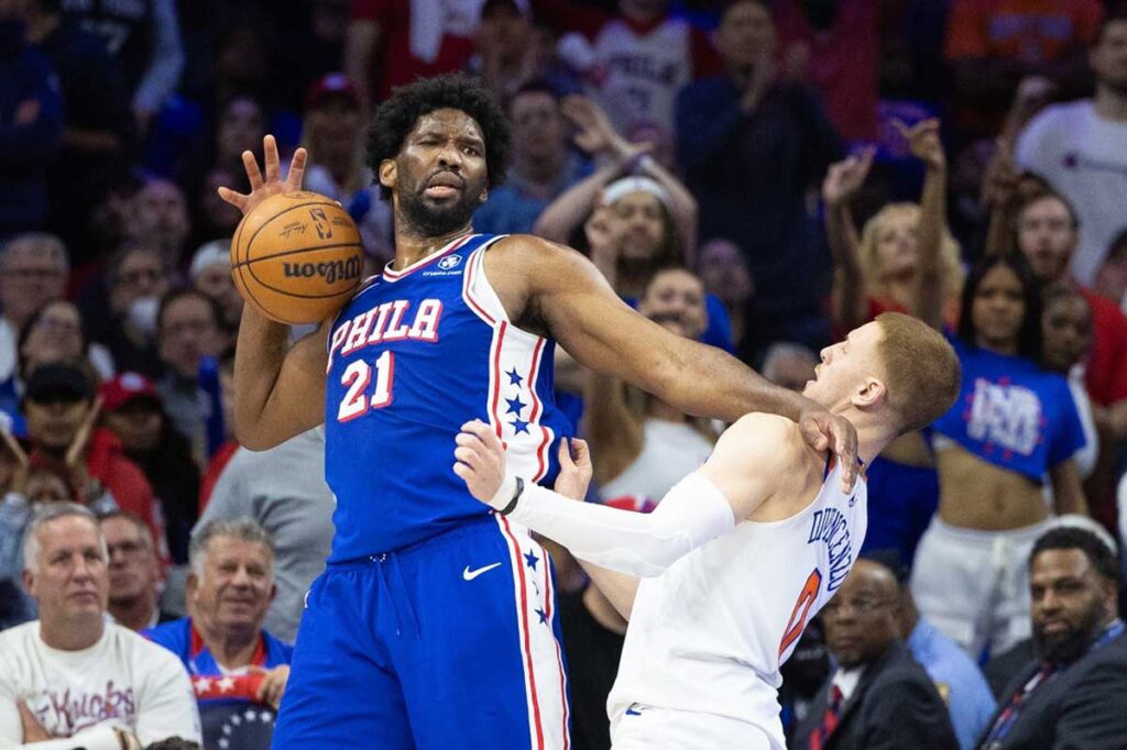 Embiid marque 50 points contre les Knicks