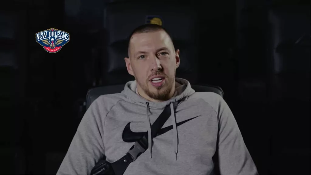 Daniel Theis rejoint les Pelicans : un renfort crucial pour la saison