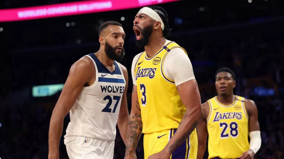 Anthony Davis domine les Wolves