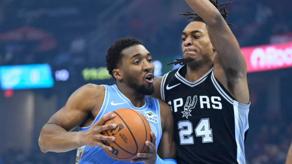 Donovan Mitchell et Stephon Castle