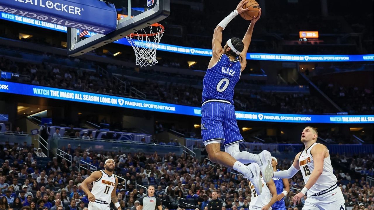 Dunk d'Anthony Black