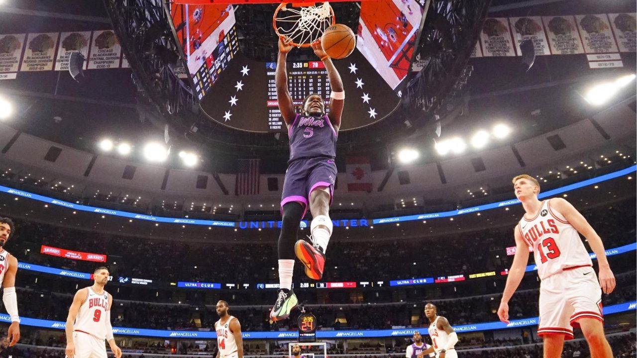 Dunk d'Anthony Edwards