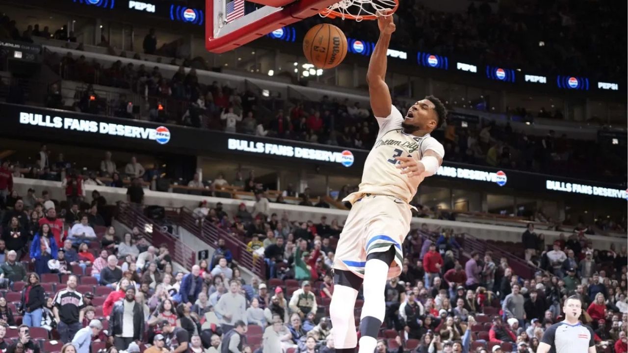 Dunk de Giannis Antetokounmpo