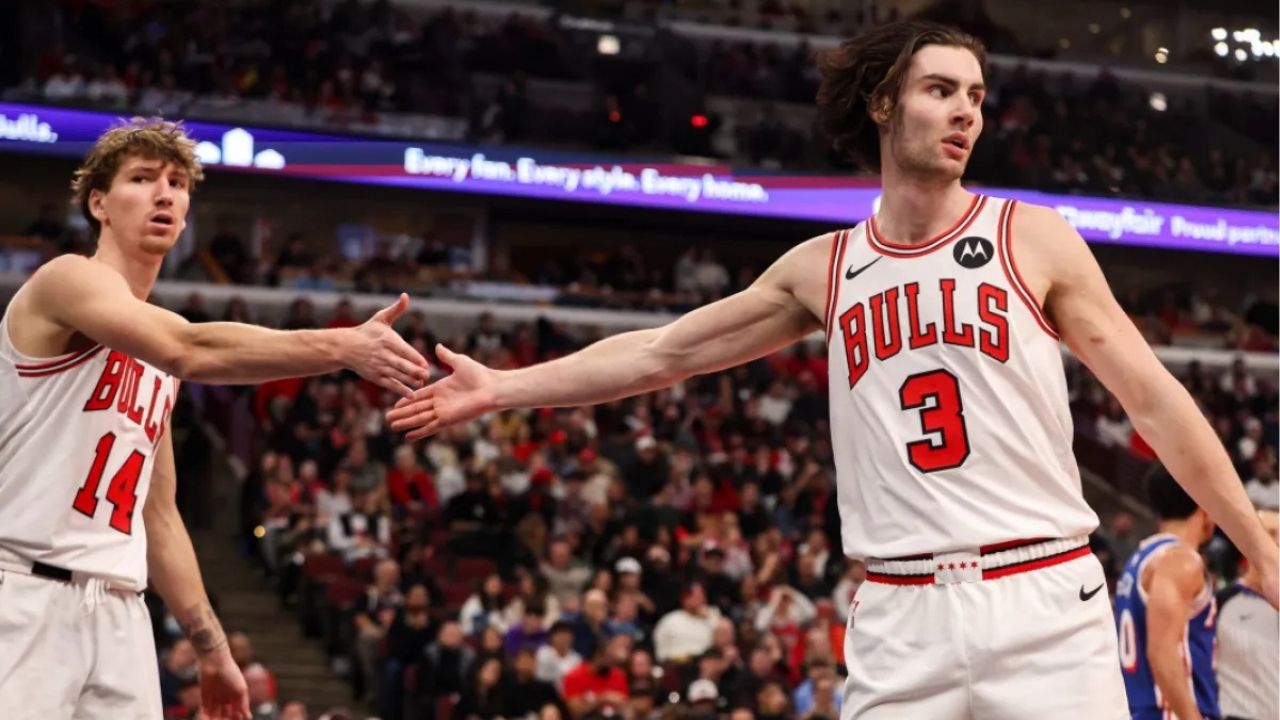 Matas Buzelis et Josh Giddey