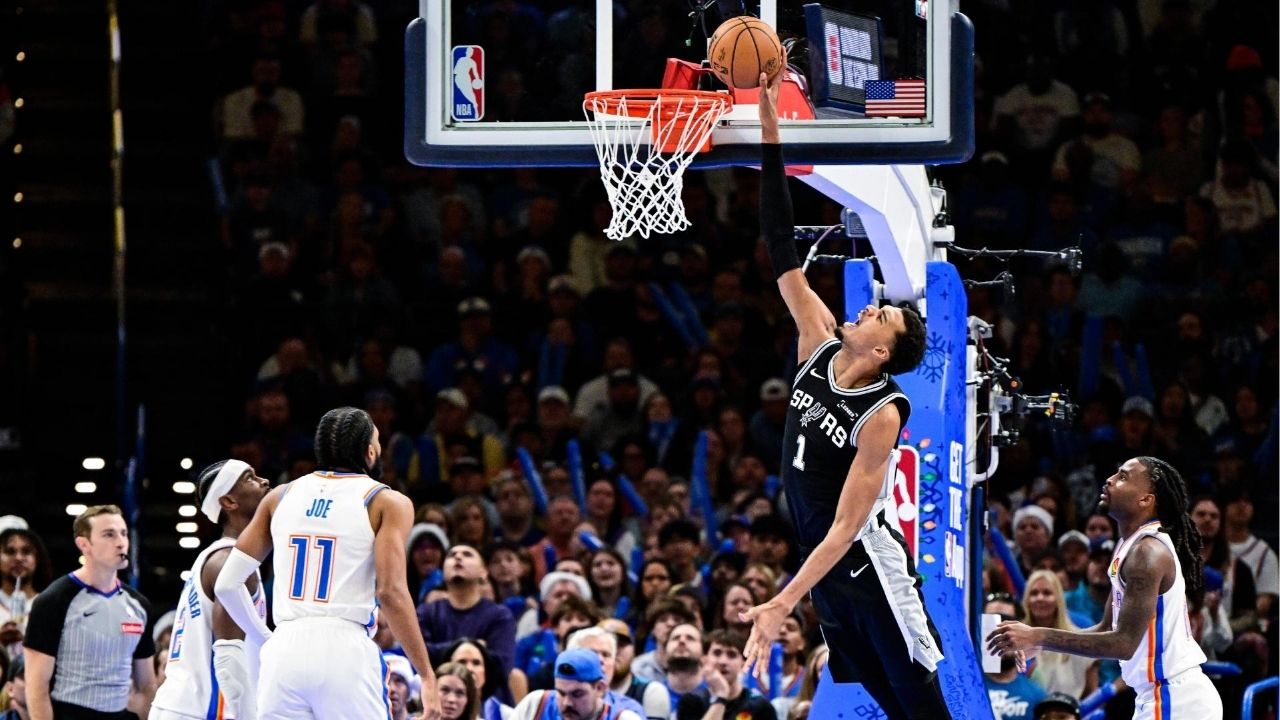 Victor Wembanyama qui dunk