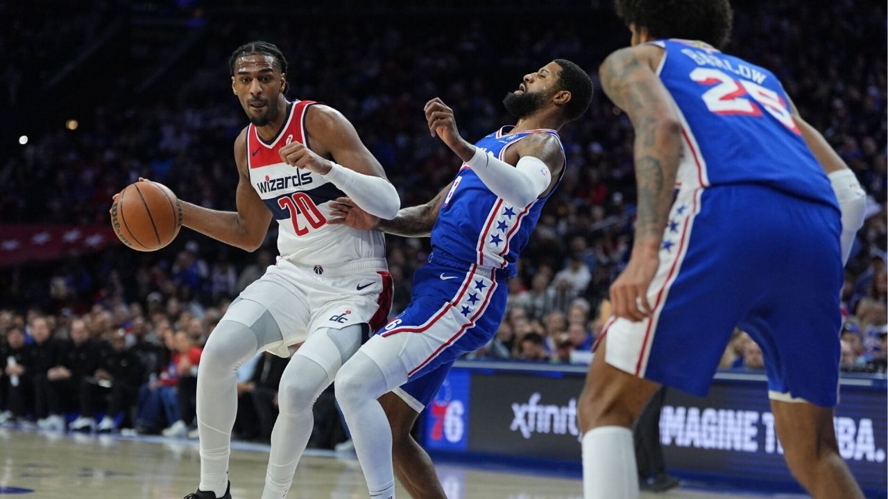 Alex Sarr défendu par Paul Geroge