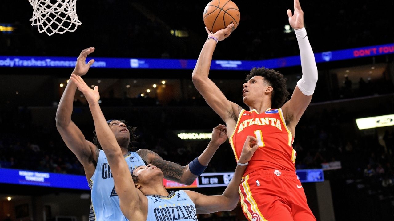 Jalen Johnson contre les Grizzlies