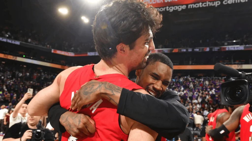 Deni Avdija envoie Portland en playoffs face aux Spurs